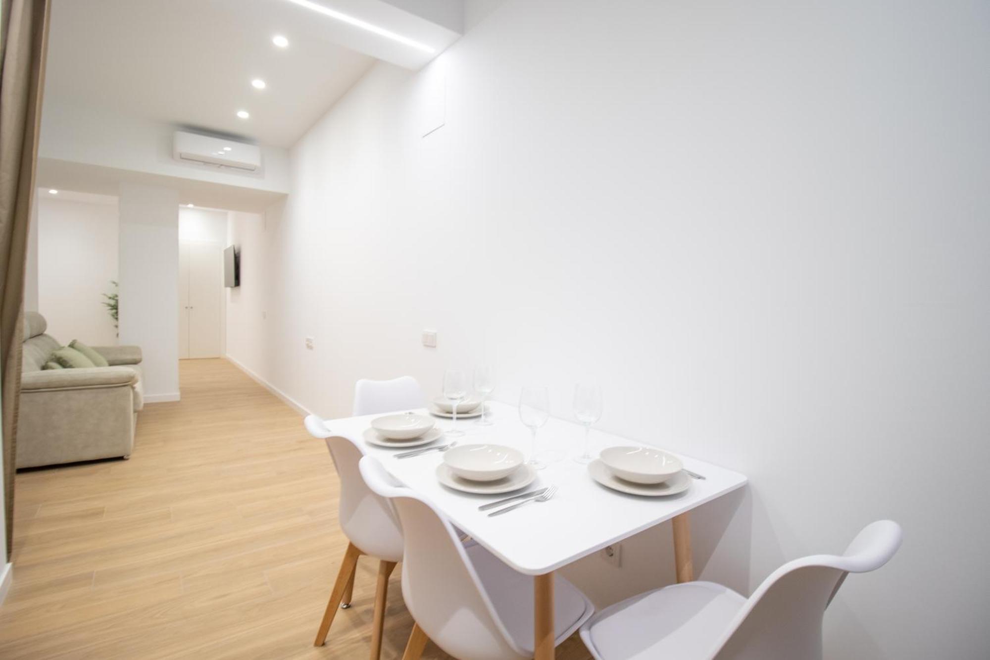 Bedtime Suites By Concept Flats Valencia Exterior photo