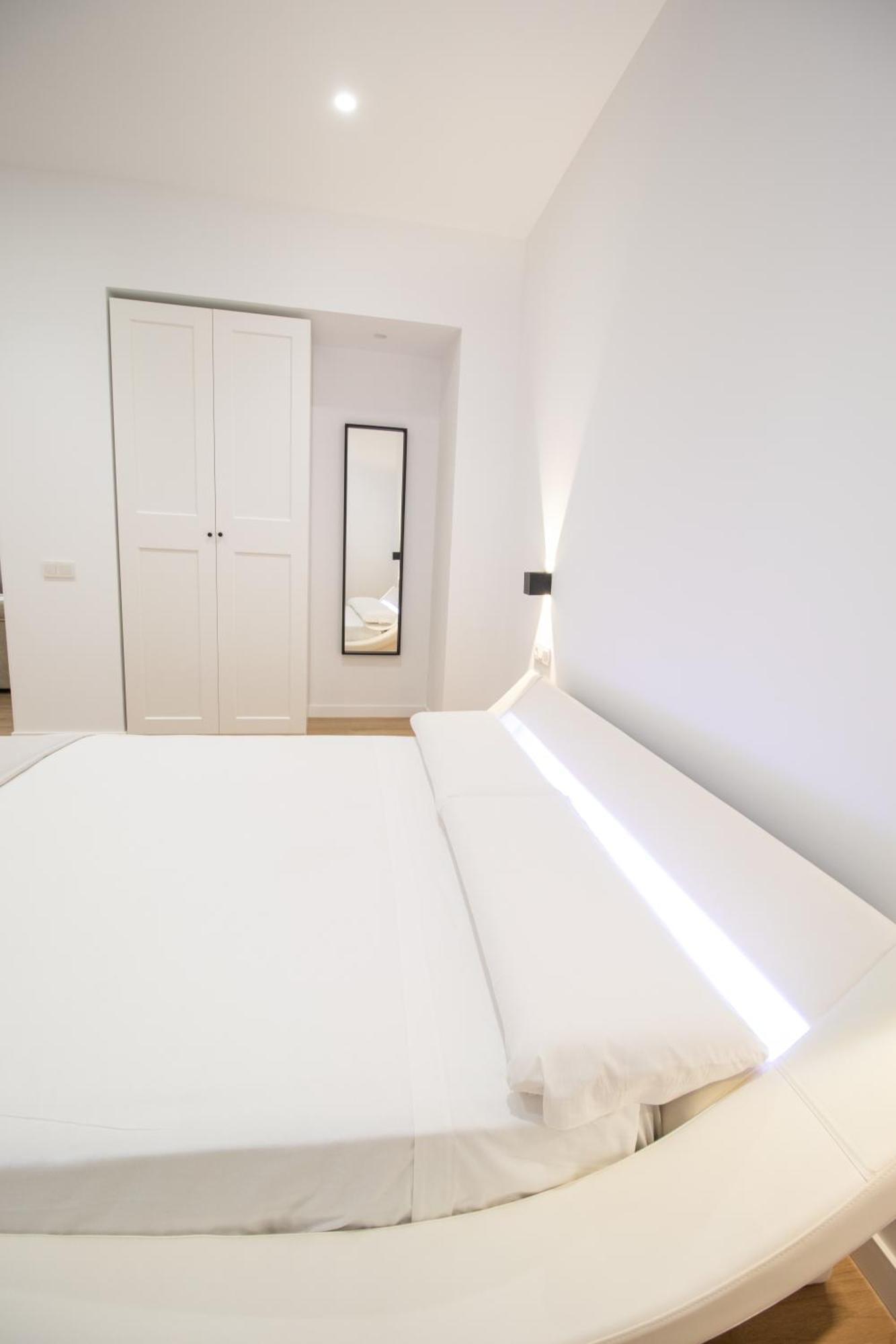 Bedtime Suites By Concept Flats Valencia Exterior photo