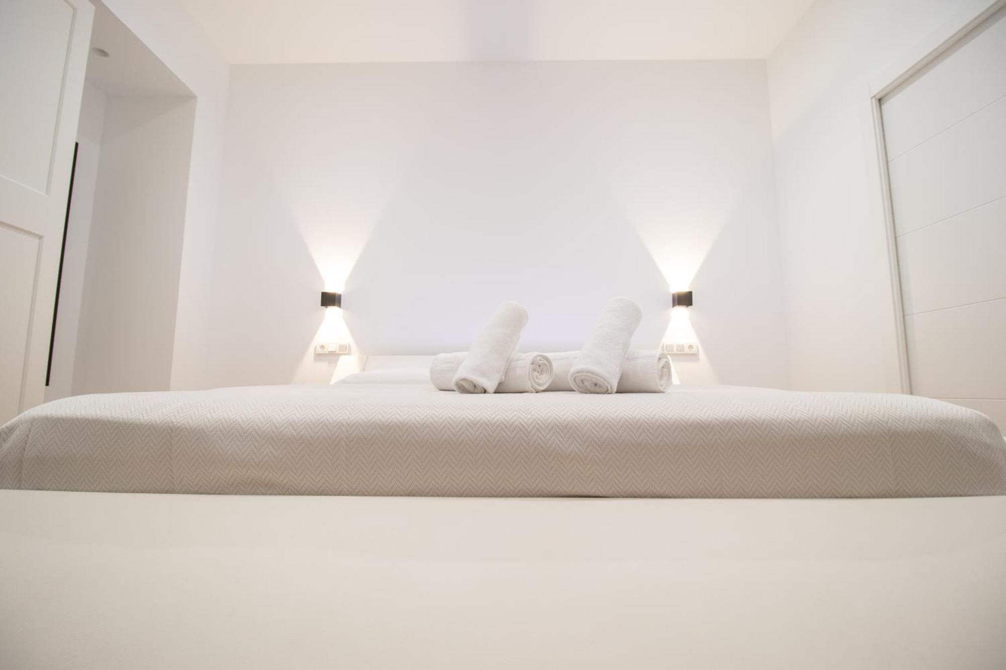 Bedtime Suites By Concept Flats Valencia Exterior photo